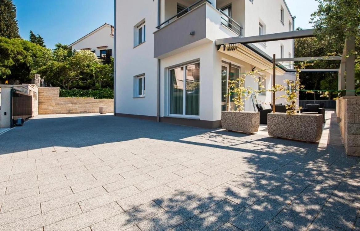 Your Panoss Rovinj Exterior photo